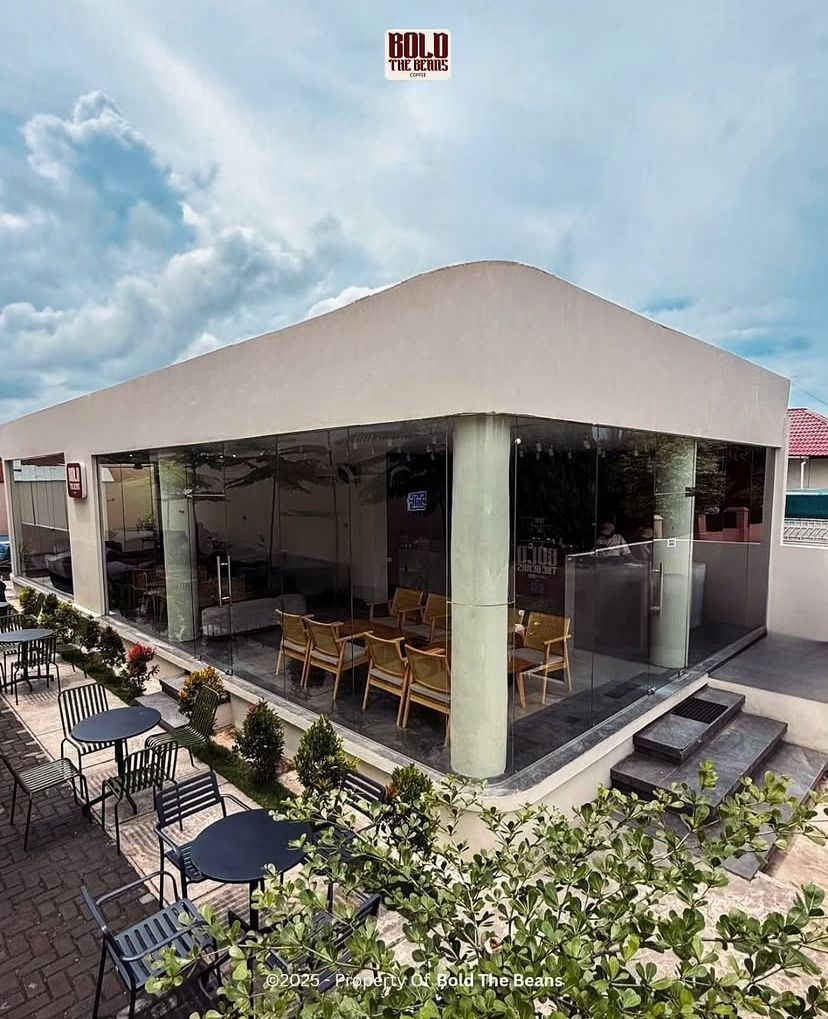 Fasilitas Kuliner &ndash; Bold The Beans Coffee Mendorong aktivitas ekonomi dan ruang interaksi sosial.